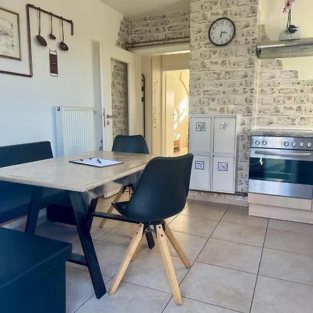 Schweier - Ausserhalb Und Doch Zentral *