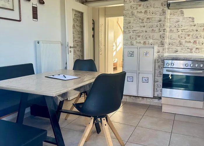 Schweier - Ausserhalb Und Doch Zentral *